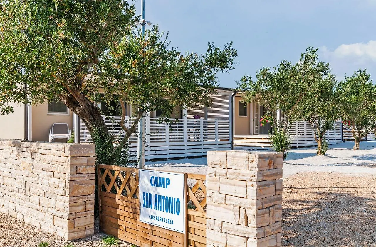 Camp San Antonio Hotel Biograd Na Moru Campsite